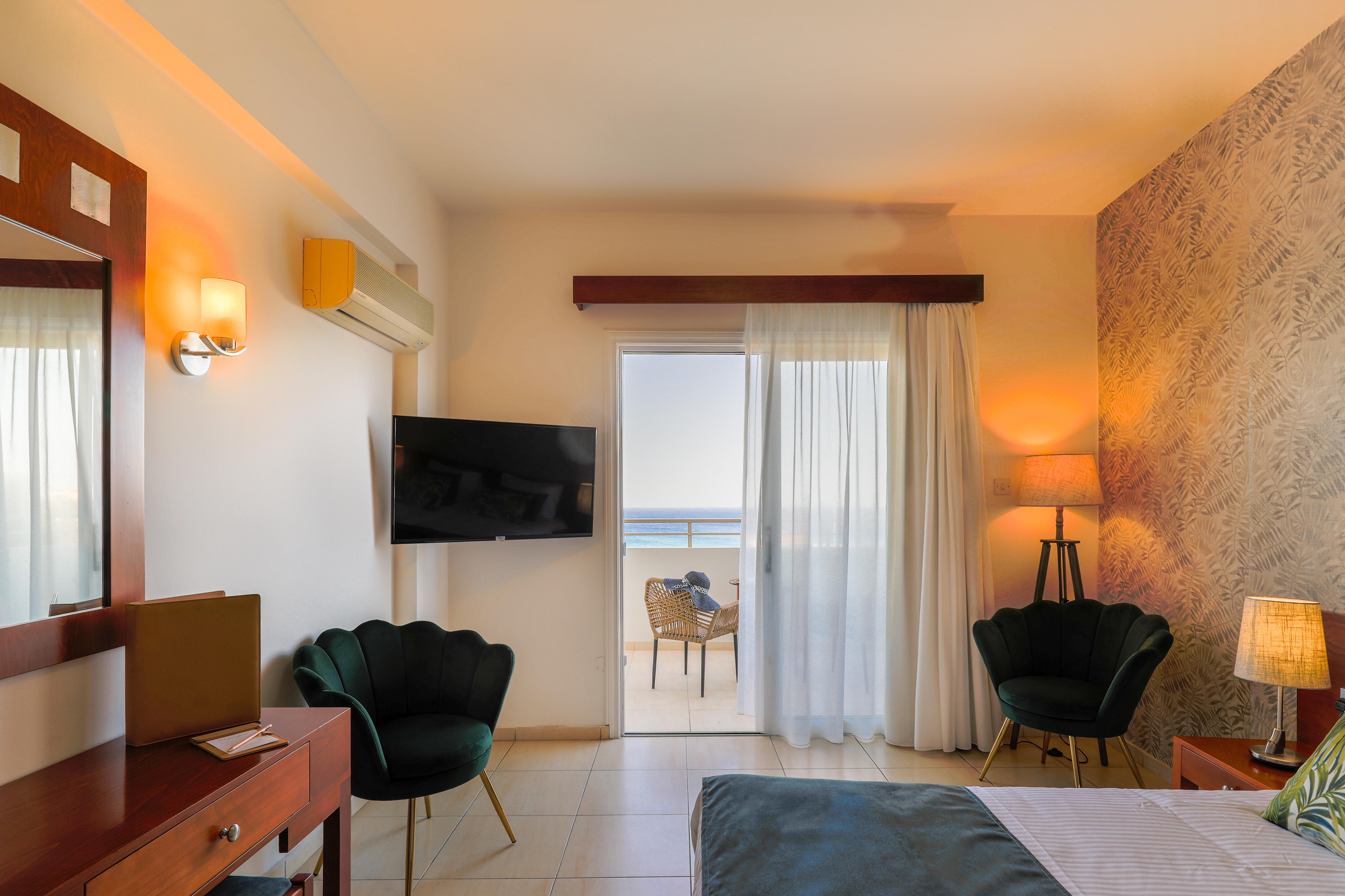 Iris Beach Hotel Protaras Exteriör bild