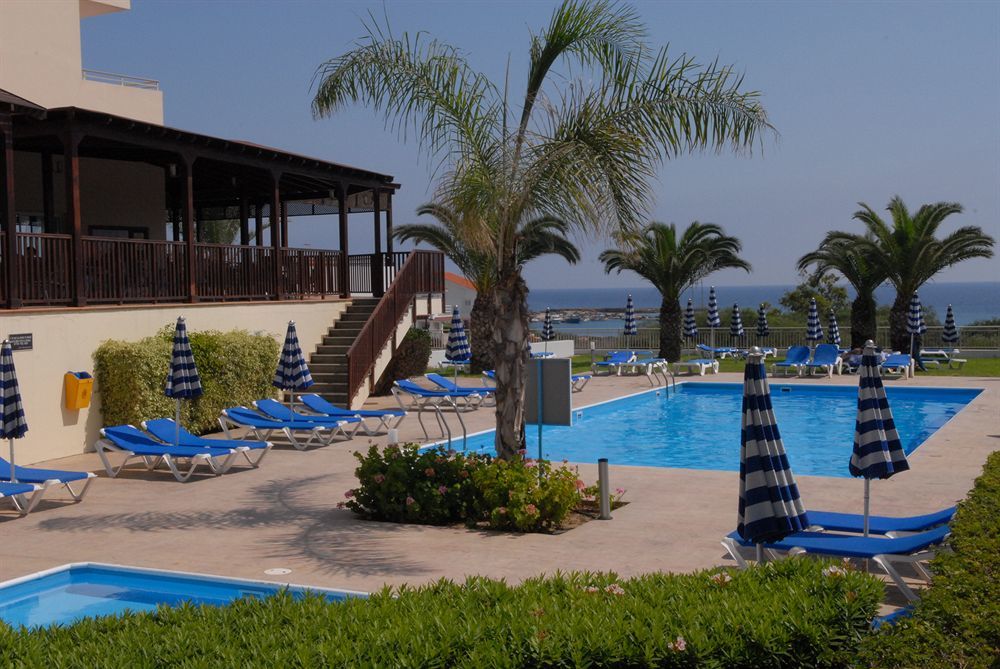 Iris Beach Hotel Protaras Exteriör bild