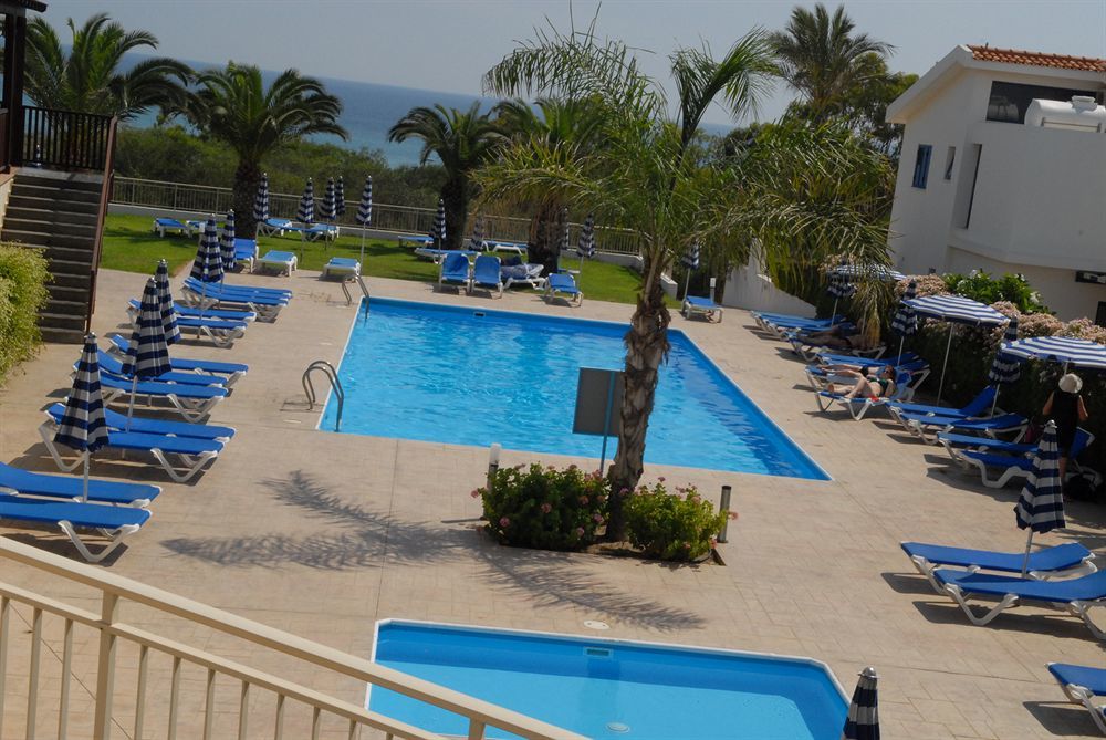 Iris Beach Hotel Protaras Exteriör bild