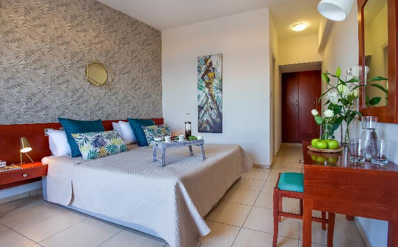 Iris Beach Hotel Protaras Exteriör bild